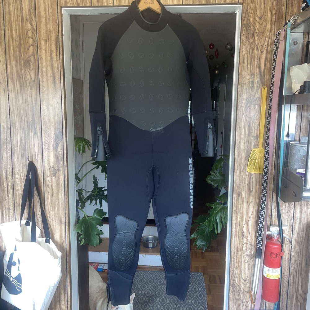 Scubapro Full Length Dive Wetsuit‎ 5/4 Medium